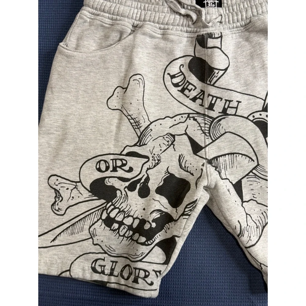 Ed Hardy Mens Death or Glory Skull Graphic Sweat Shorts Gray EHM-8100-8 Size M